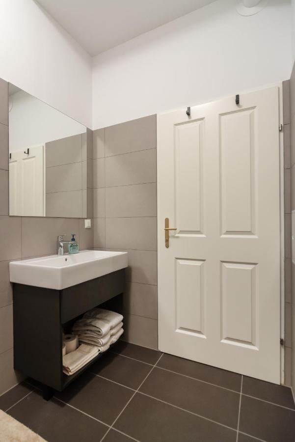 Hochwertiges Apartment Mit Direkter Anbindung Zum Zentrum In Hippen Viertel Vienna Esterno foto